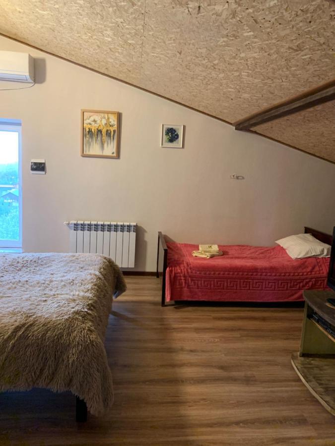 Гостьовий будинок Guests House Qotukner Karbi Екстер'єр фото